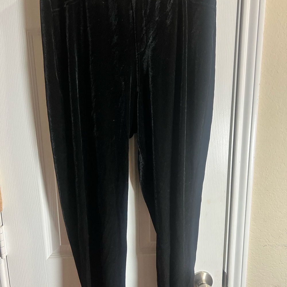 Reba Luxurious Black Velvet Trousers